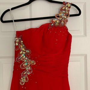 💥price drop 💥Beautiful tony bowls evening gown